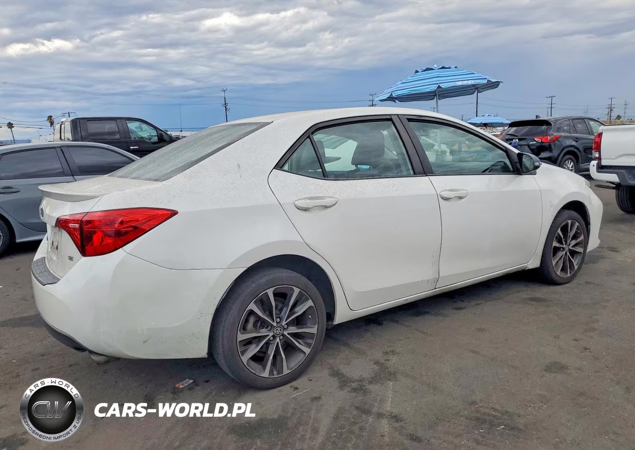 2019 Toyota Corolla Se VIN:5YFBURHE3KP895980 - 3