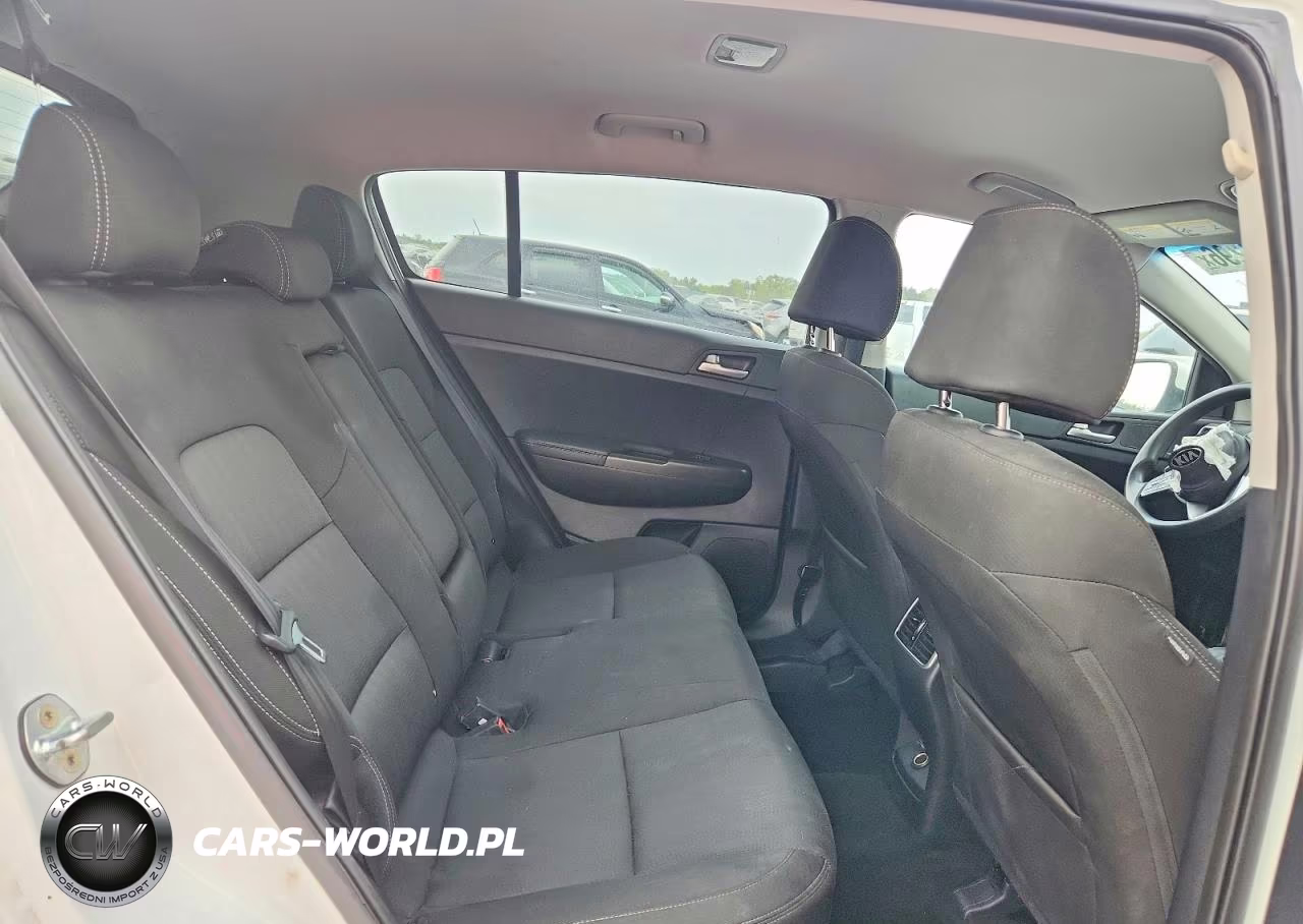 2020 Kia Sportage Lx VIN:KNDPMCAC0L7822113 - 11
