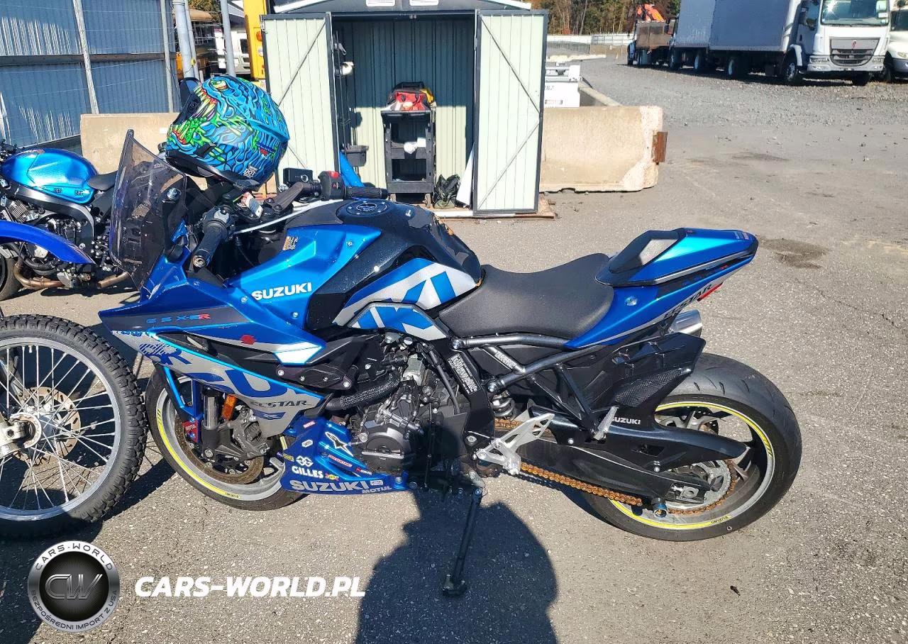2024 Suzuki Gsx800 F VIN:JS1EM13B0R7101244 - 3