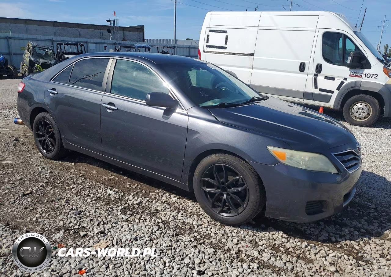 2011 Toyota Camry Le VIN:4T1BF3EK6BU135901 - 4