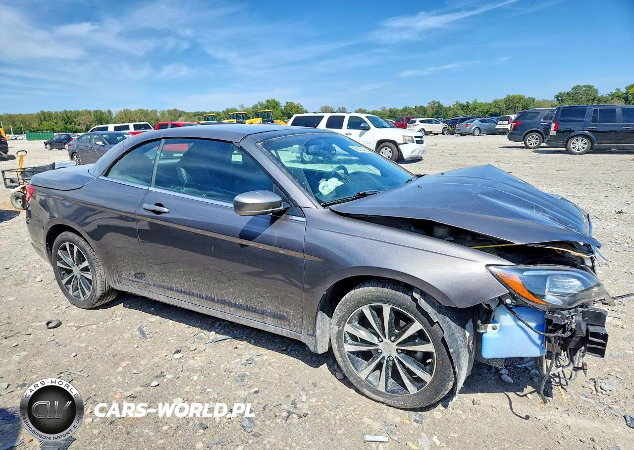 2012 Chrysler 200 S VIN:1C3BCBGG7CN132215 - 4
