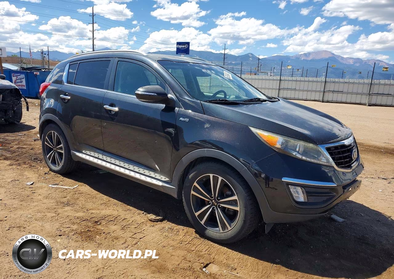 2015 Kia Sportage Ex VIN:KNDPCCA6XF7793205 - 4