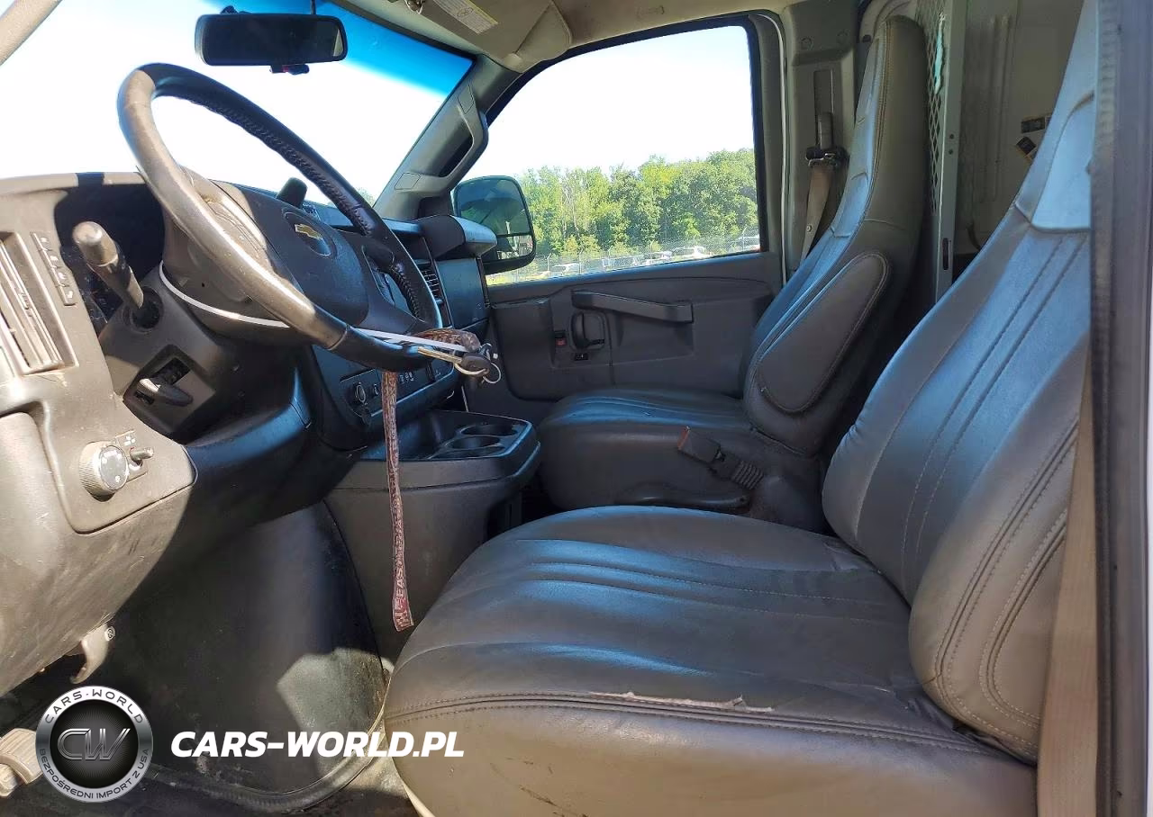 2020 Chevrolet Express Delivery Van VIN:1GCWGAFP3L1166561 - 7
