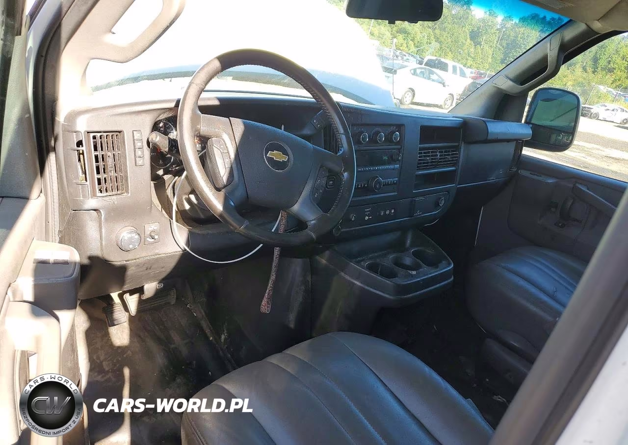 2020 Chevrolet Express Delivery Van VIN:1GCWGAFP3L1166561 - 8