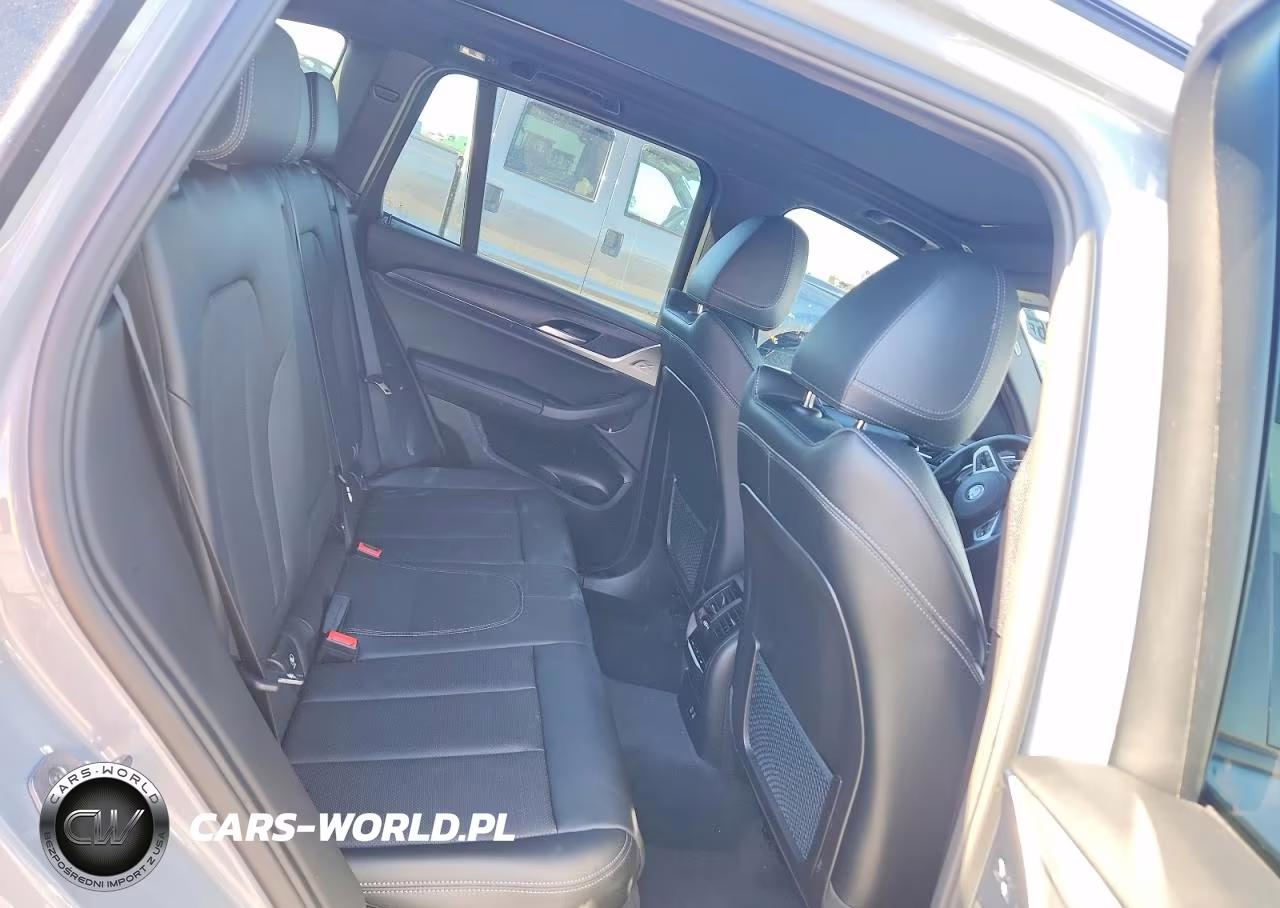 2022 BMW X3 xDrive30I VIN:5UX53DP09N9M63492 - 11