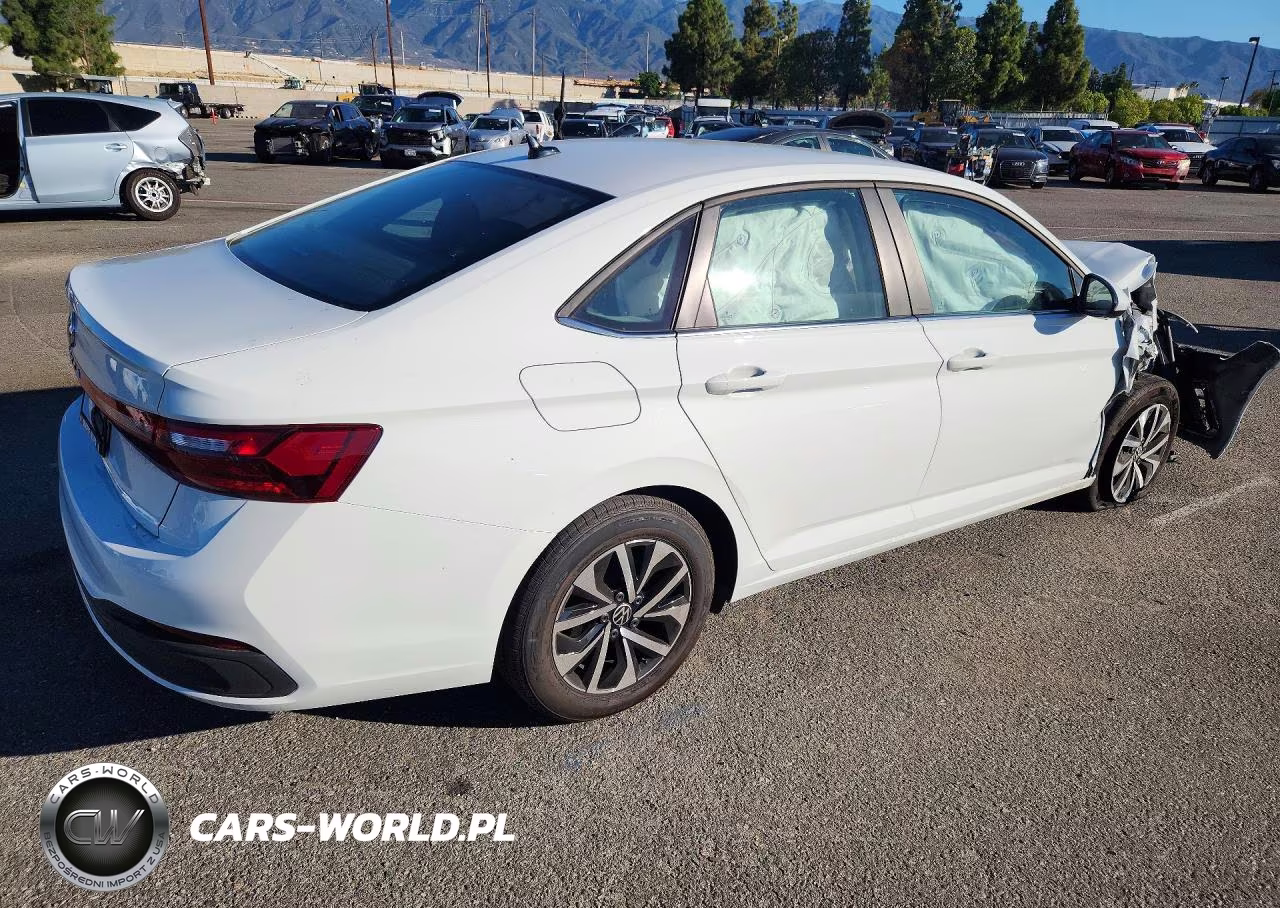 2025 Volkswagen Jetta S VIN:3VW5X7BU0SM046158 - 3