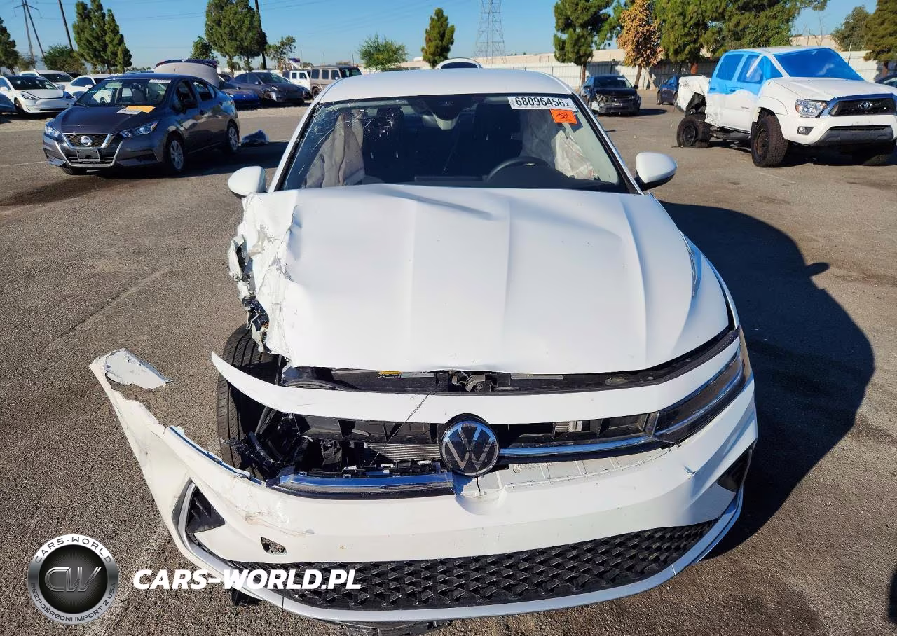 2025 Volkswagen Jetta S VIN:3VW5X7BU0SM046158 - 5