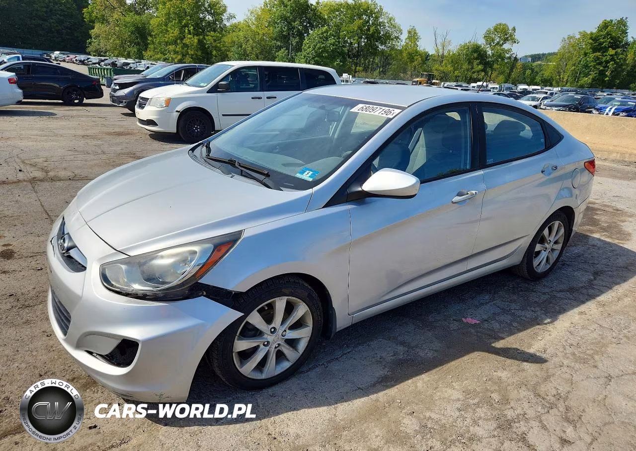 2012 Hyundai Accent Gls
