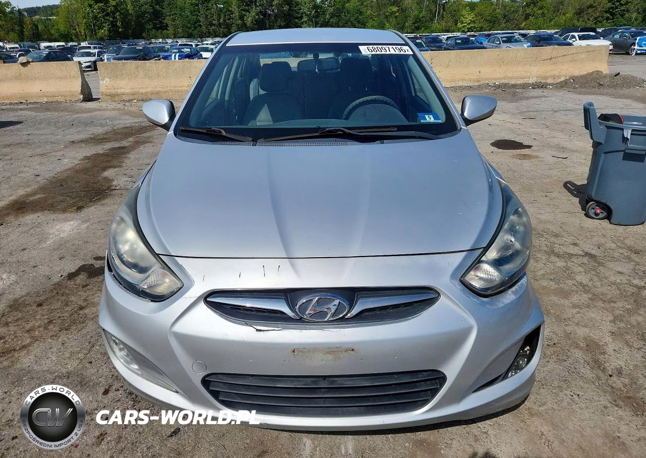 2012 Hyundai Accent Gls VIN:KMHCU4AE7CU227763 - 5