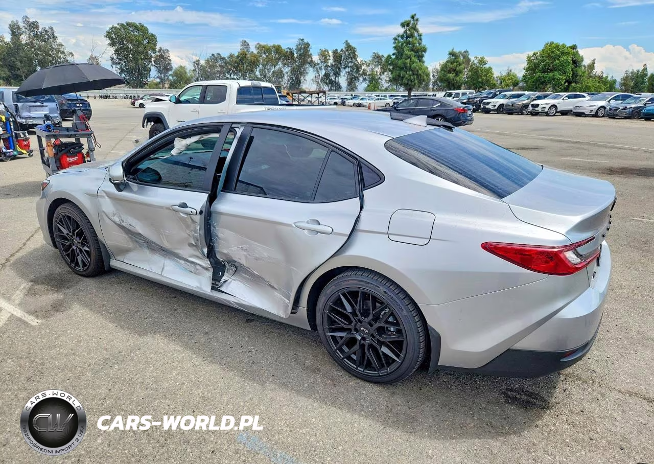 2026 Toyota Camry Le VIN:4T1DAACK8TU752779 - 2