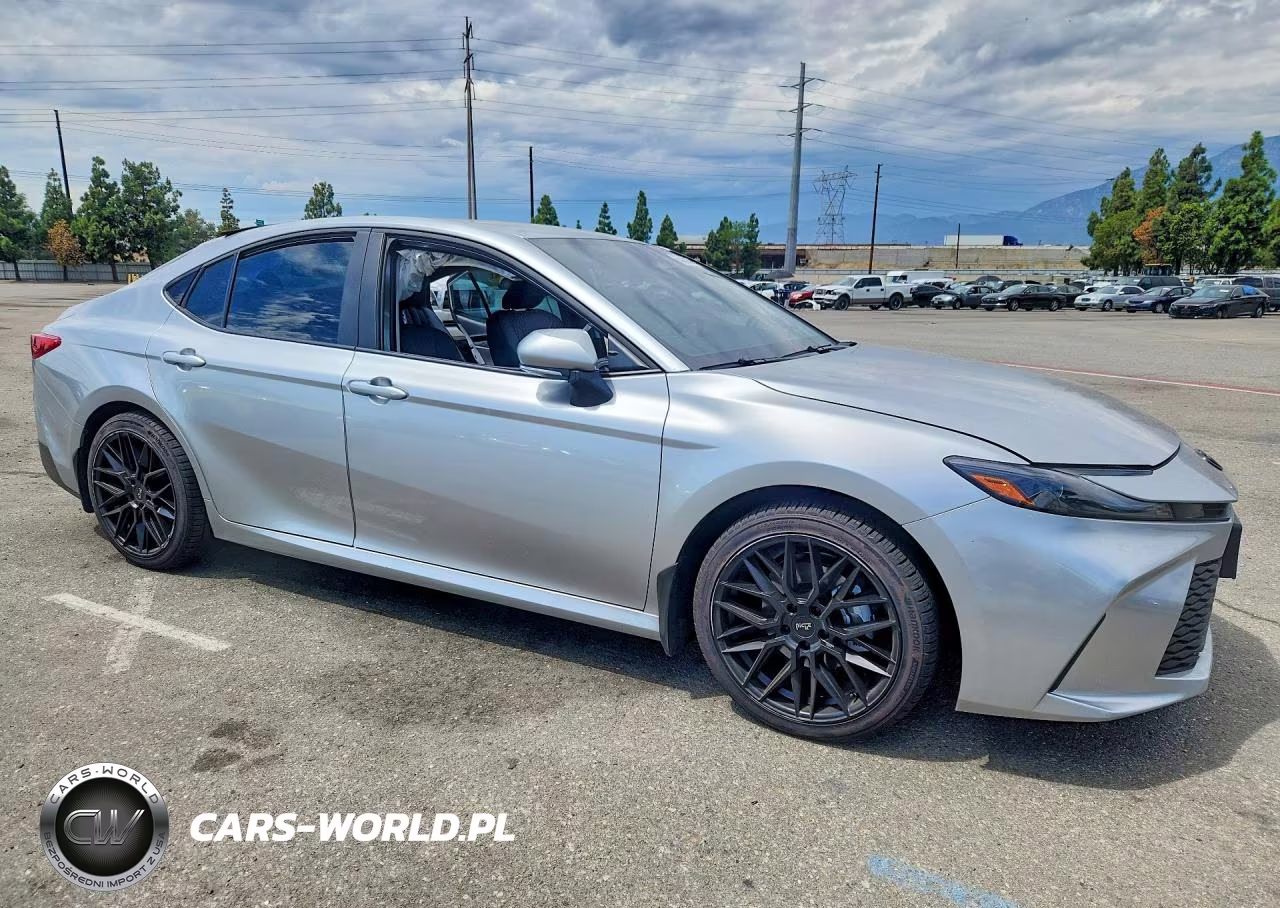 2026 Toyota Camry Le VIN:4T1DAACK8TU752779 - 4