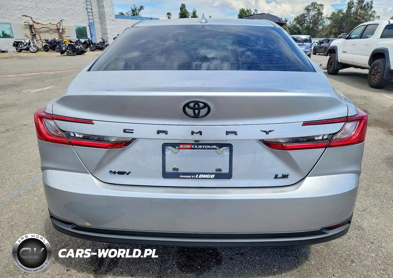 2026 Toyota Camry Le VIN:4T1DAACK8TU752779 - 6