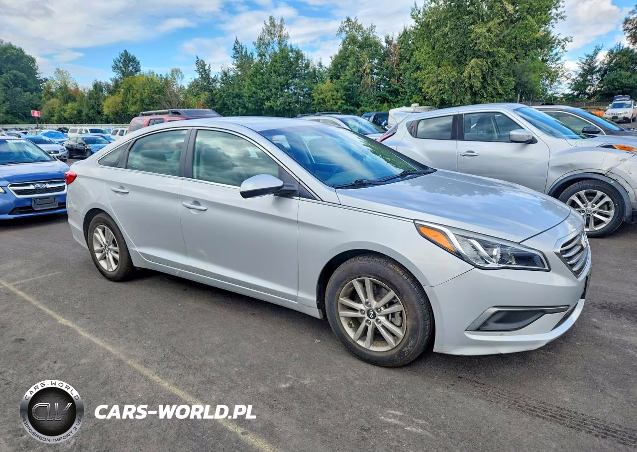 2016 Hyundai Sonata Se VIN:5NPE24AF5GH268341 - 4