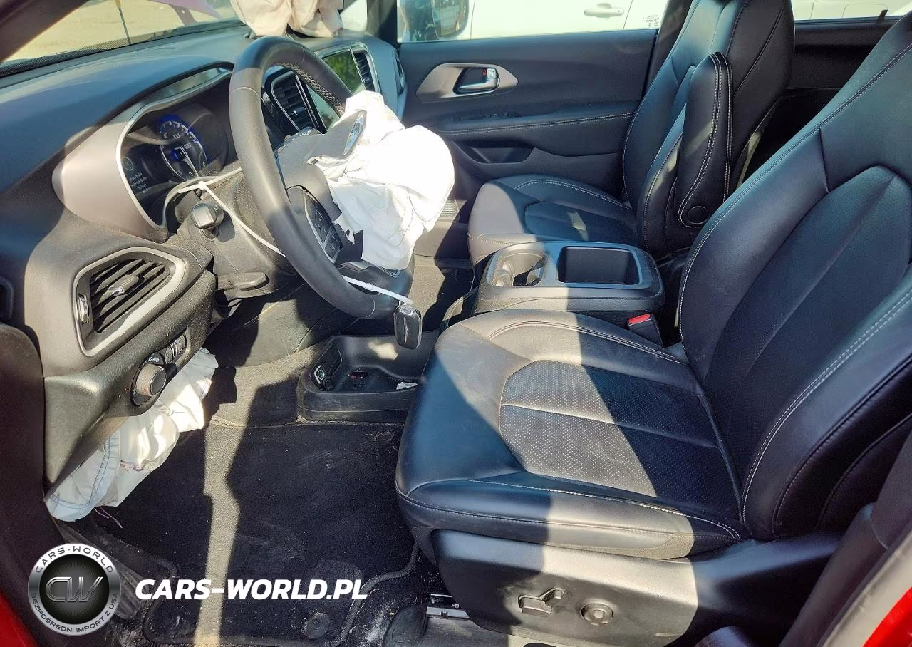 2025 Chrysler Voyager Lx VIN:2C4RC1CG1SR610642 - 7