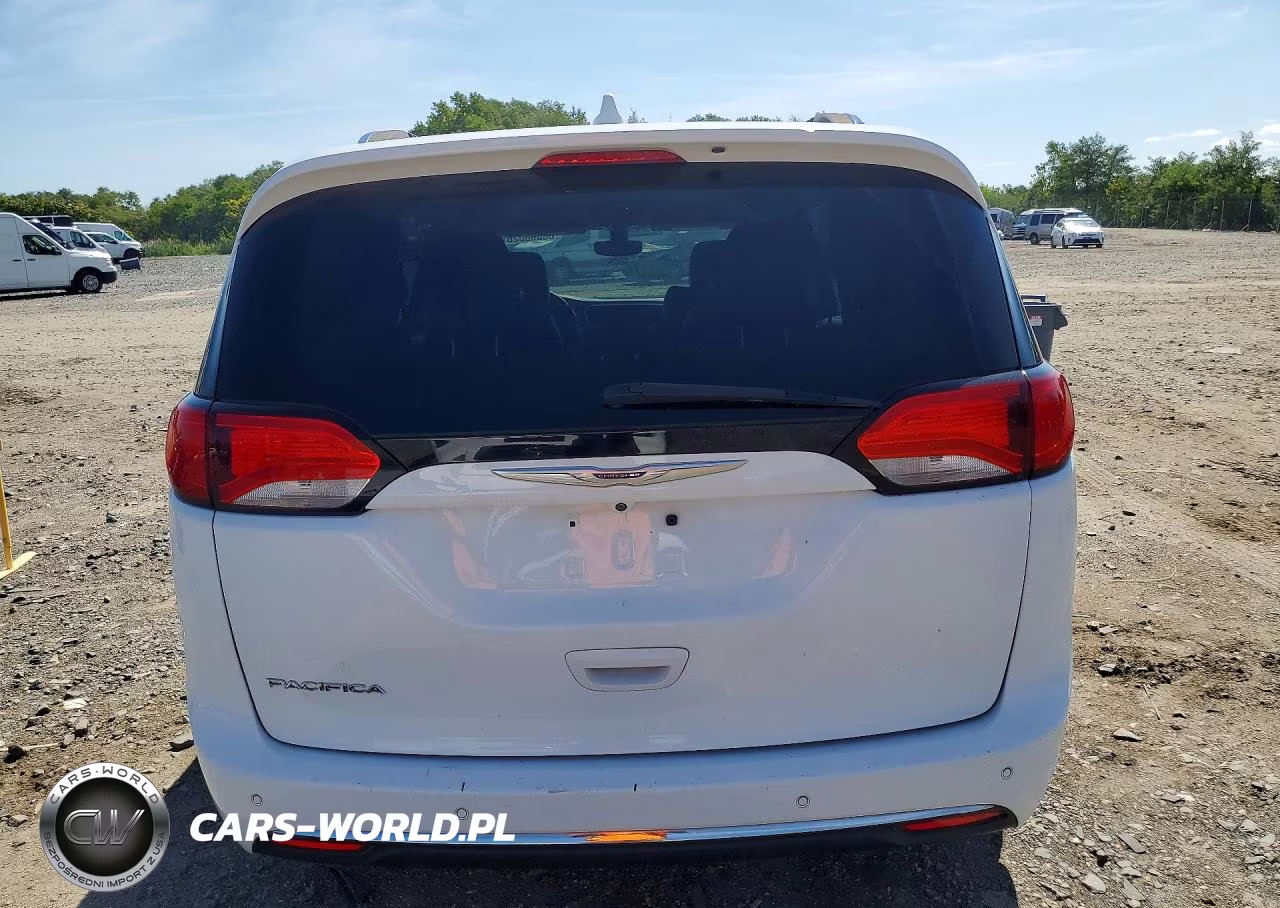 2019 Chrysler Pacifica VIN:2C4RC1BG7KR537570 - 6