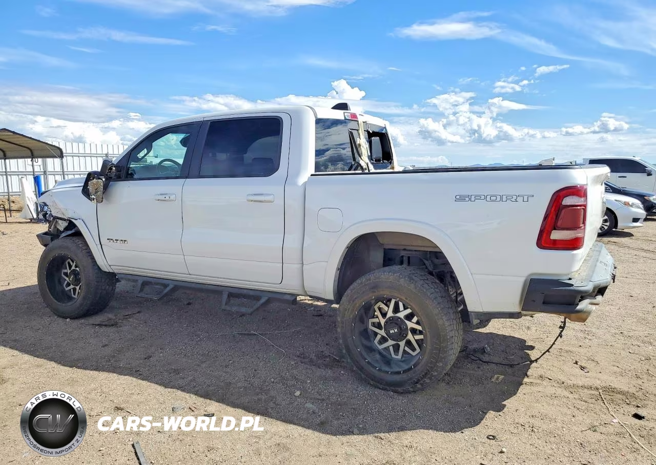2020 Ram 1500 Laramie VIN:1C6SRFJT8LN404396 - 2