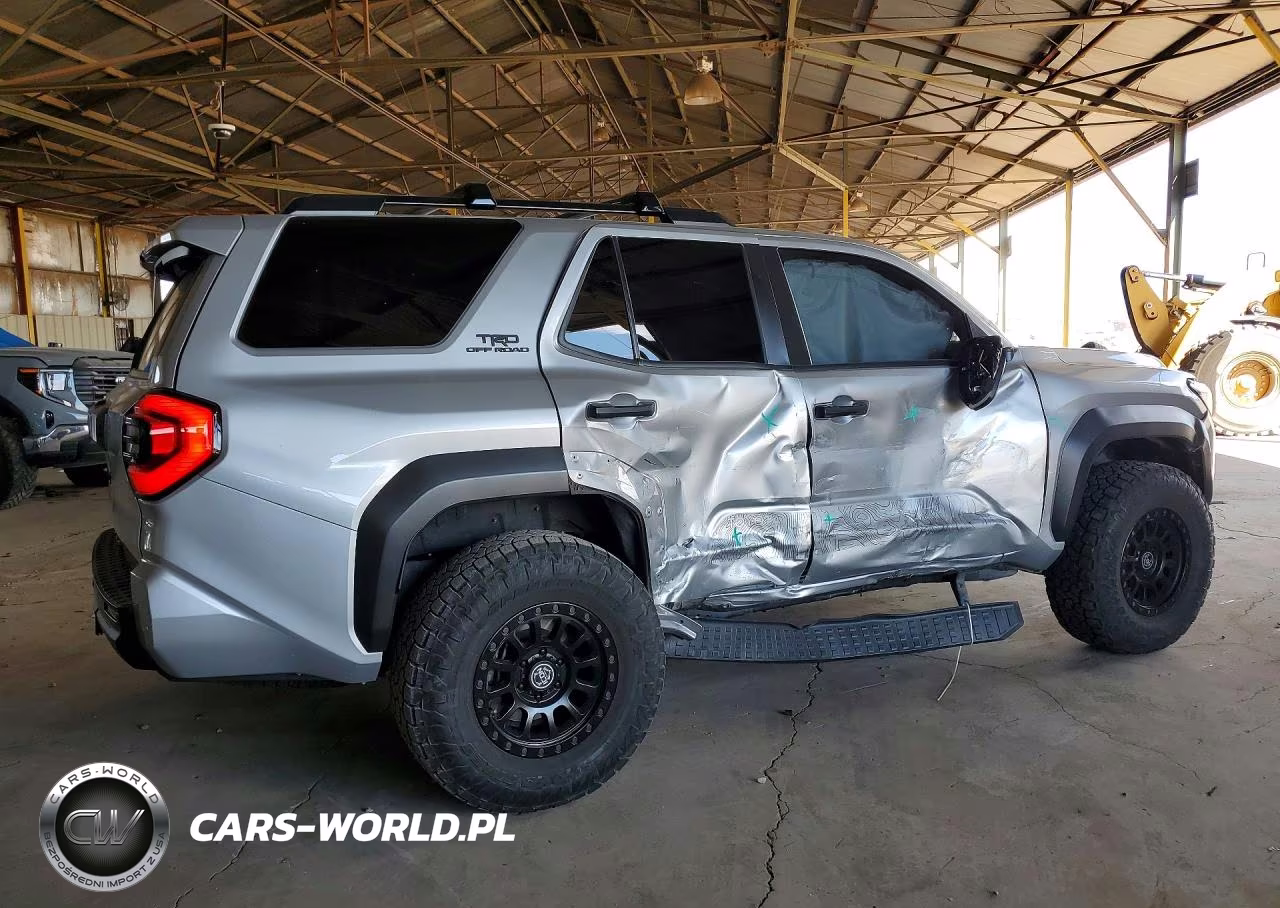 2025 Toyota 4Runner Trd Off-Road VIN:JTEVA5BR9S5001967 - 3