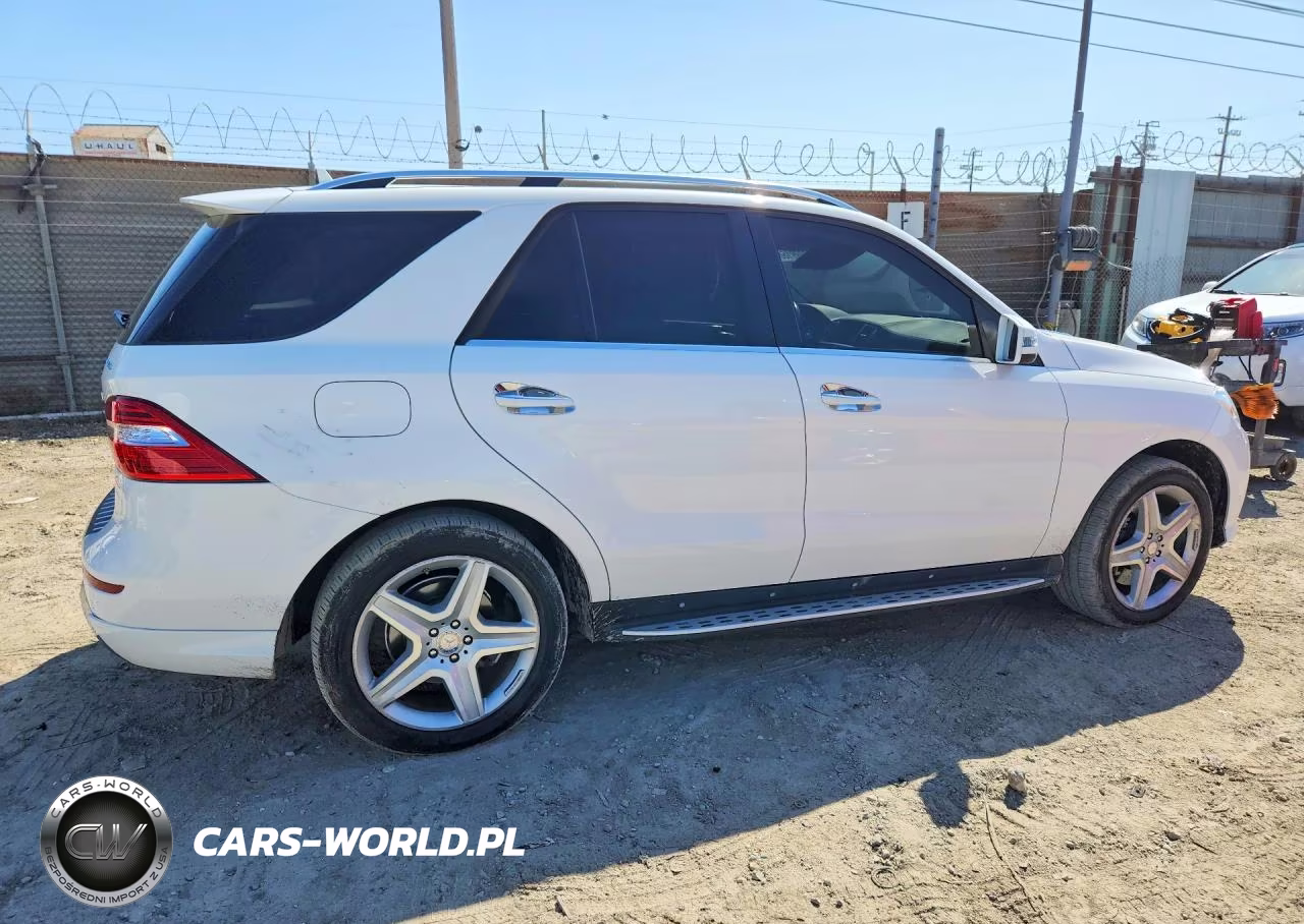 2014 Mercedes-Benz Ml 550 4Matic VIN:4JGDA7DB5EA376905 - 3