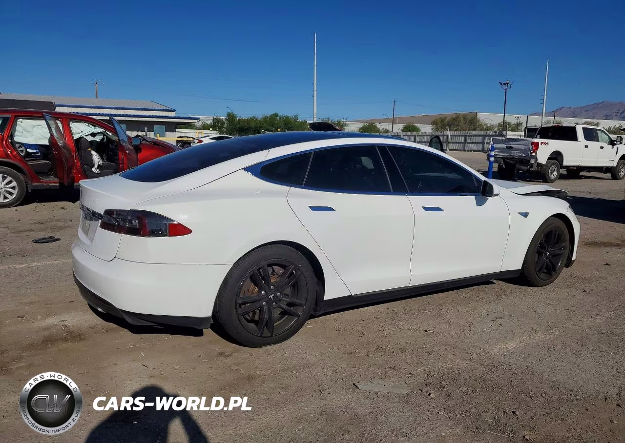 2013 Tesla Model S VIN:5YJSA1CN3DFP04123 - 3
