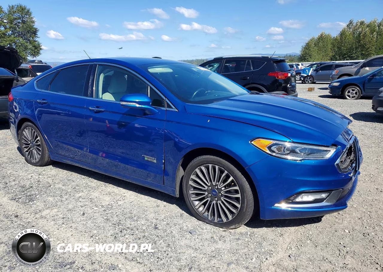 2017 Ford Fusion Titanium Phev VIN:3FA6P0SU8HR209445 - 4
