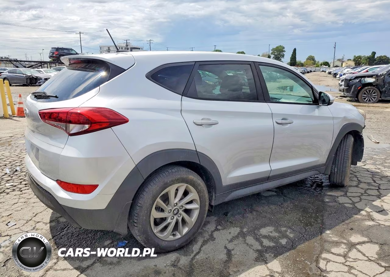 2017 Hyundai Tucson Se VIN:KM8J23A45HU378087 - 3