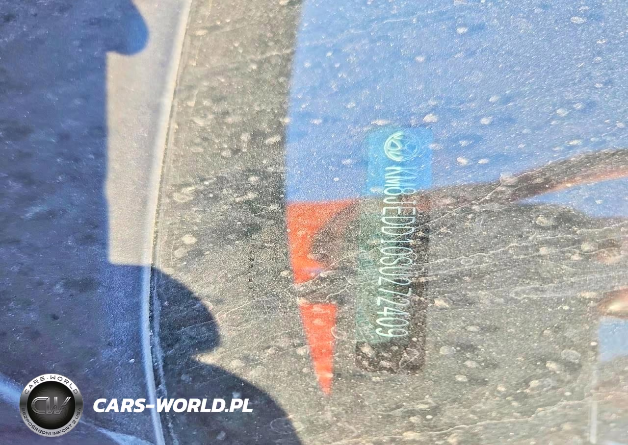 2025 Hyundai Tucson Limited VIN:KM8JEDD10SU272409 - 10