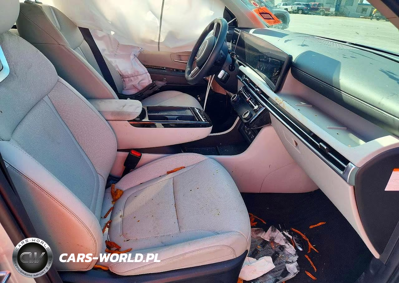 2025 Hyundai Tucson Limited VIN:KM8JEDD10SU272409 - 5