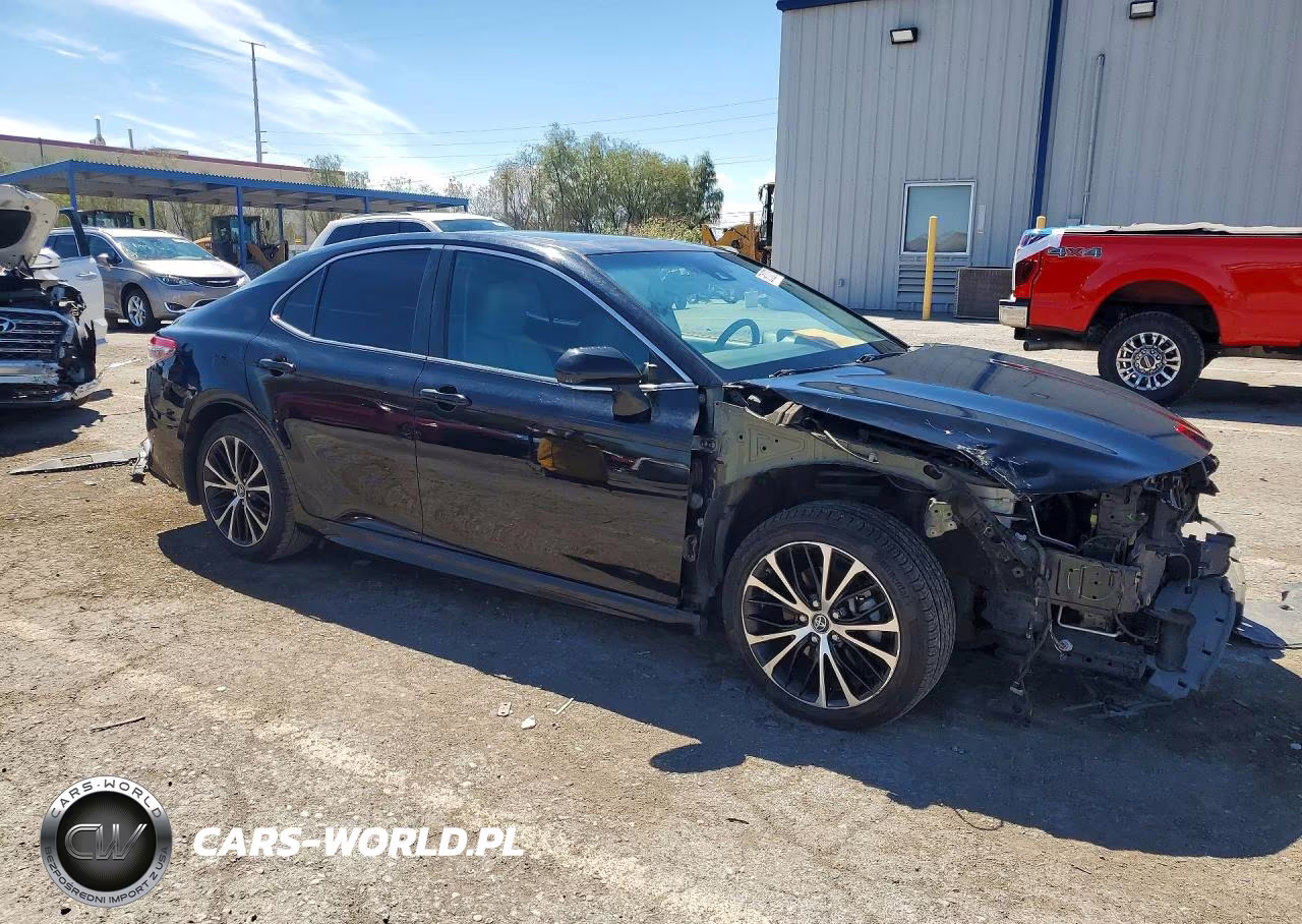 2018 Toyota Camry Se VIN:4T1B11HK8JU599429 - 4