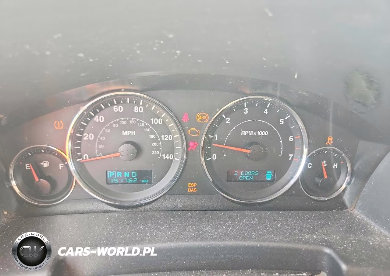 2006 Jeep Commander VIN:1J8HG48K56C342586 - 9