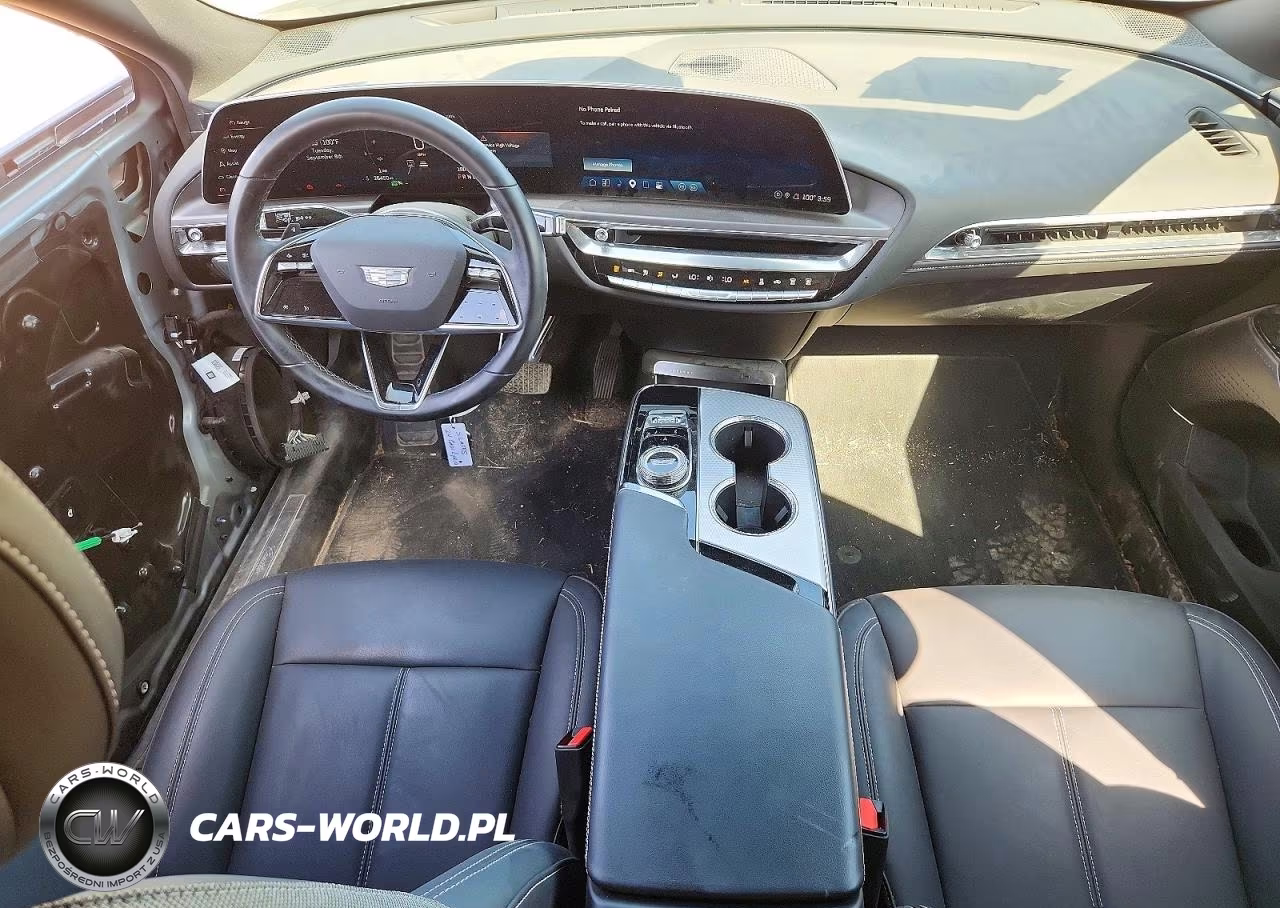 2024 Cadillac Lyriq Tech VIN:1GYKPMRLXRZ135451 - 8
