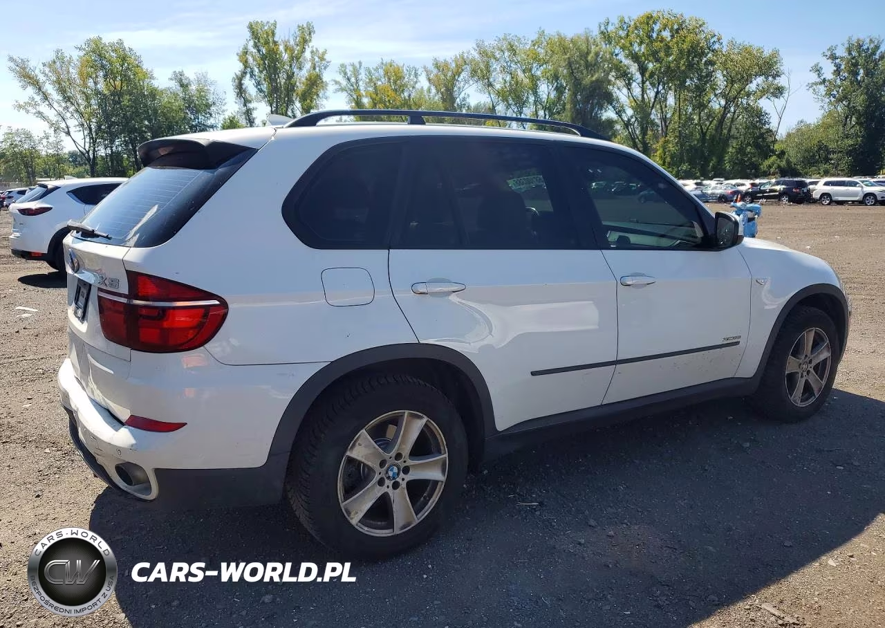 2013 BMW X5 xDrive35I VIN:5UXZV4C58D0G56364 - 3