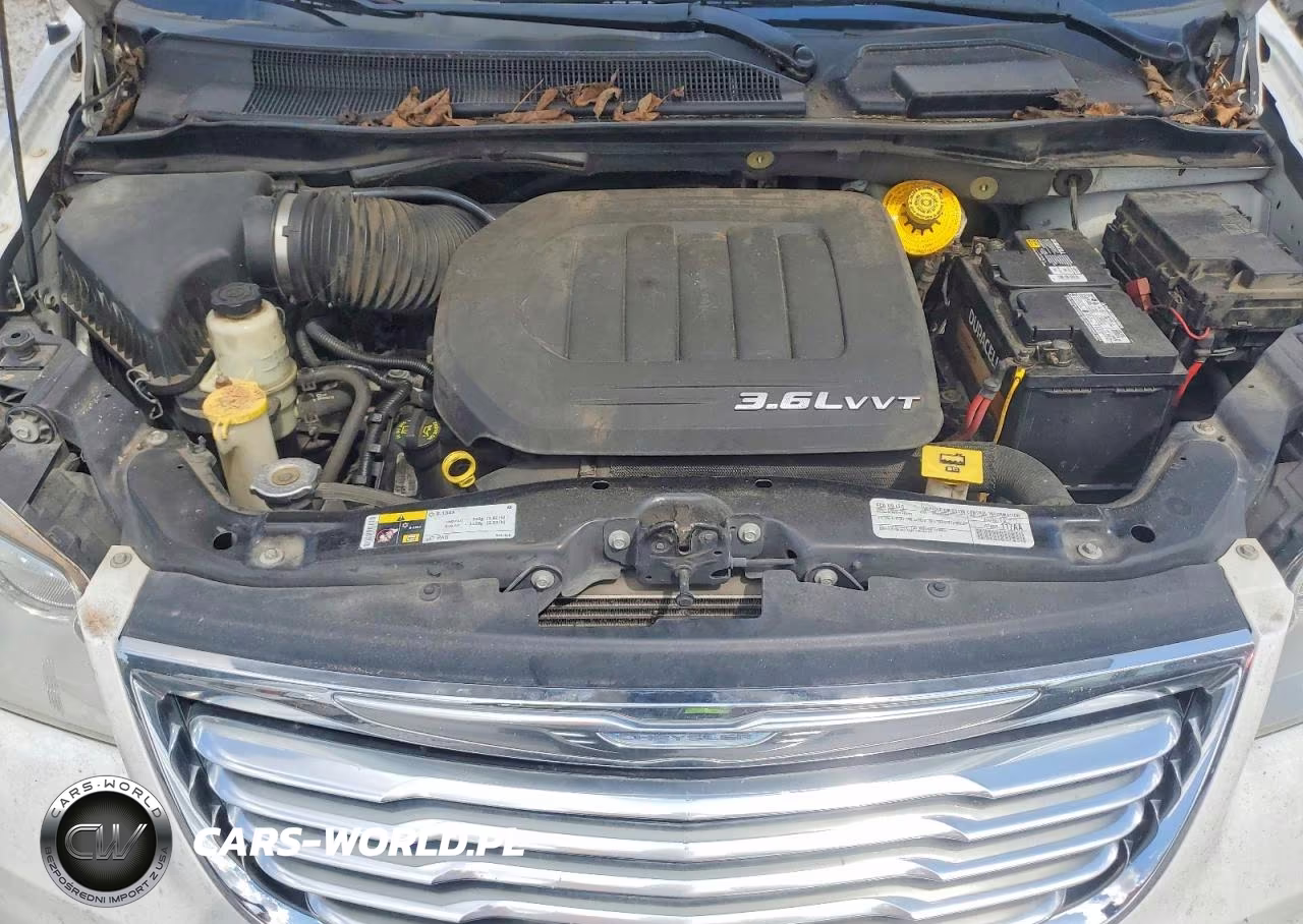 2015 Chrysler Town & Country Touring VIN:2C4RC1BG9FR695222 - 12
