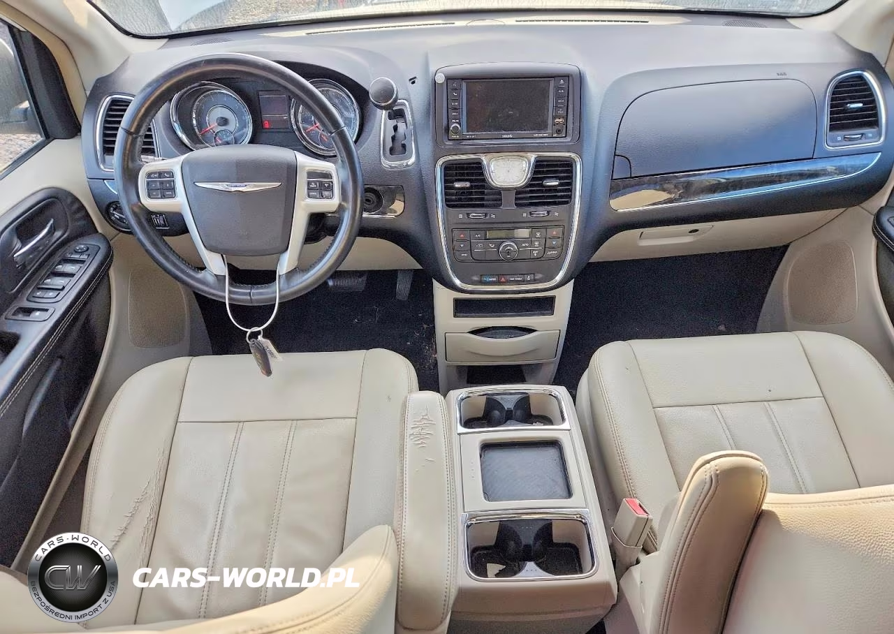 2015 Chrysler Town & Country Touring VIN:2C4RC1BG9FR695222 - 8