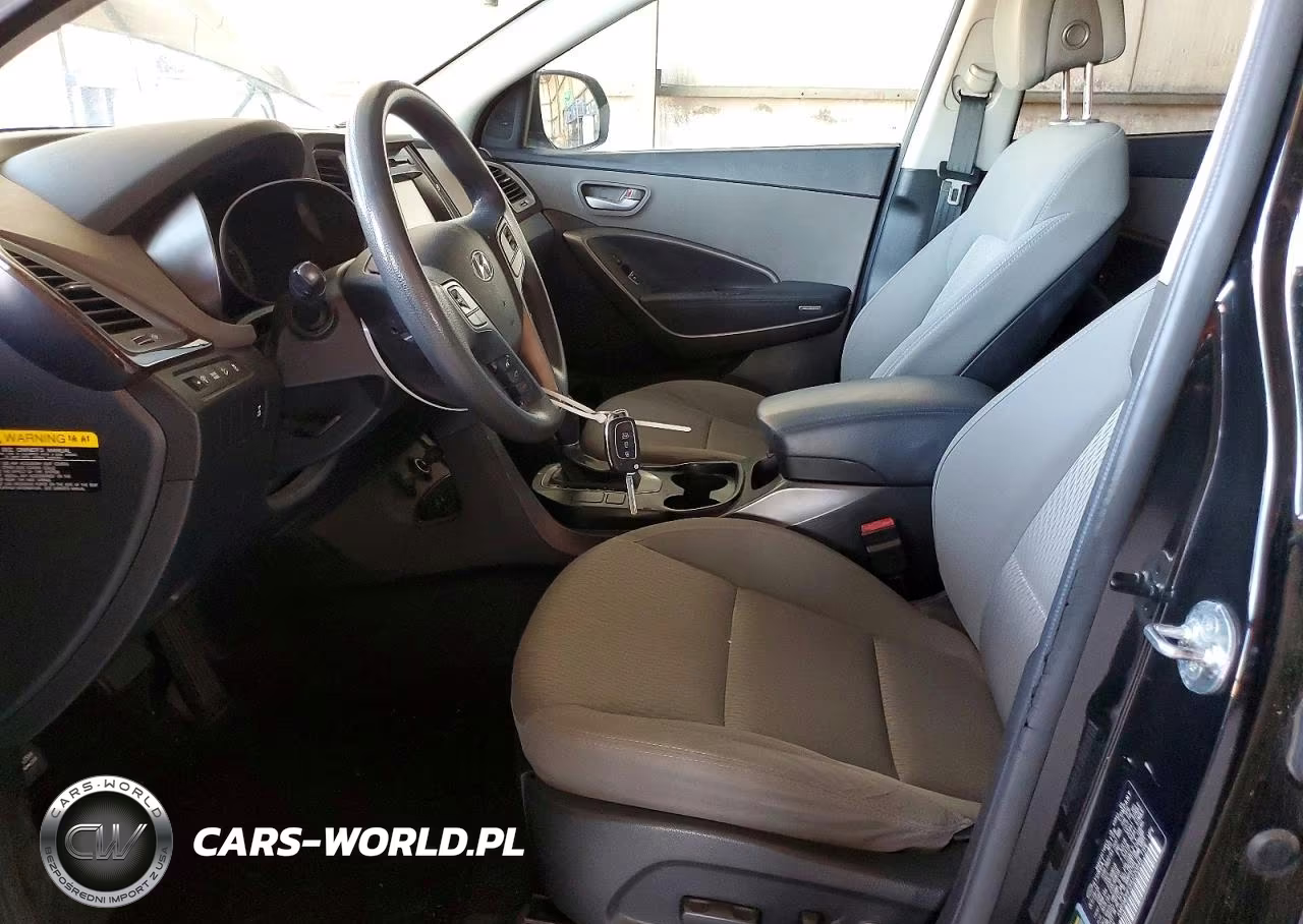 2017 Hyundai Santa Fe Se VIN:KM8SMDHF0HU220848 - 7