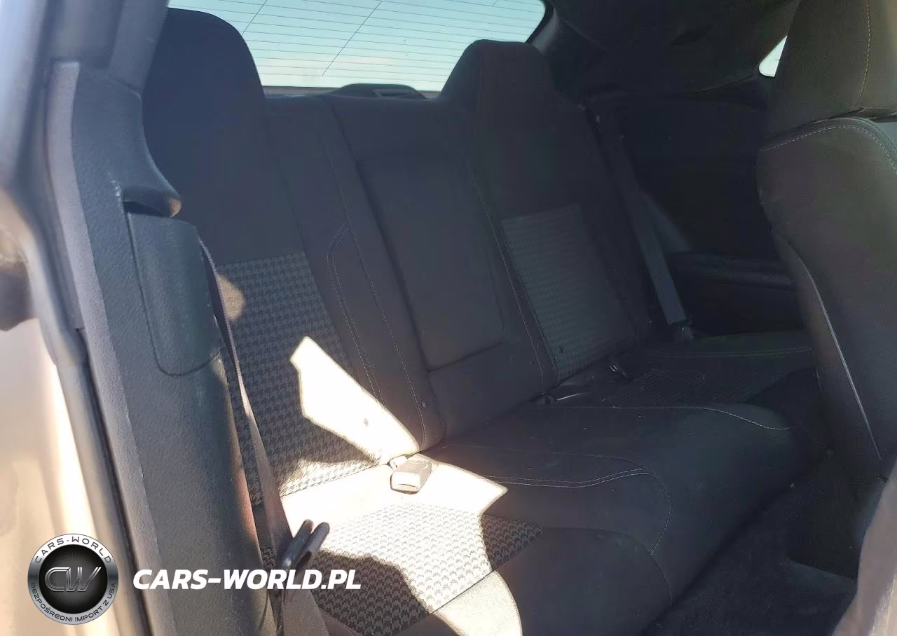 2018 Dodge Challenger Sxt VIN:2C3CDZAG6JH265475 - 10