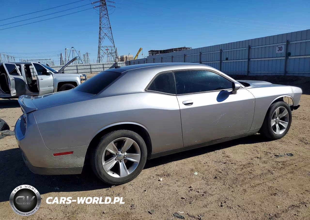 2018 Dodge Challenger Sxt VIN:2C3CDZAG6JH265475 - 3