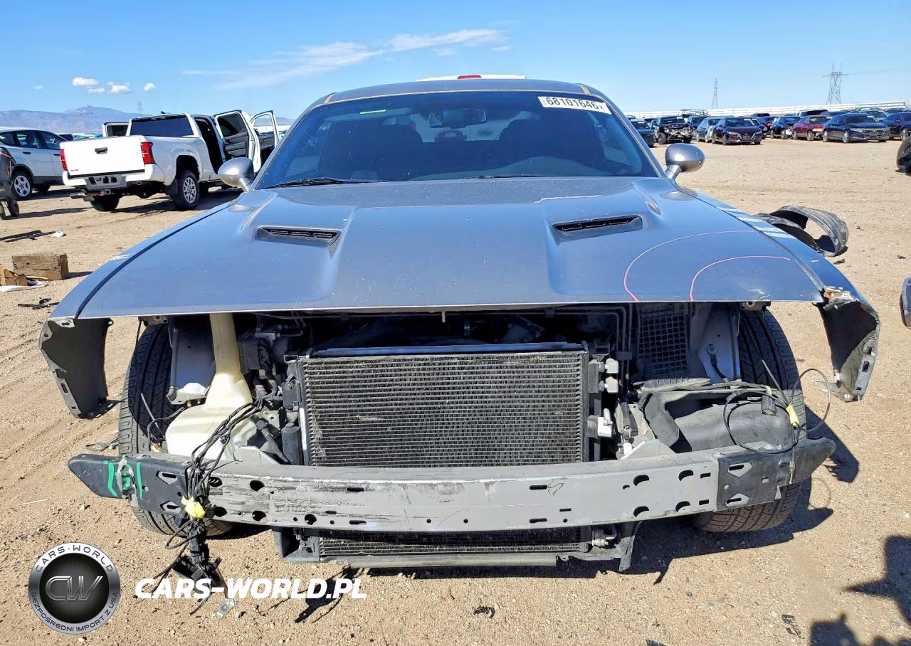 2018 Dodge Challenger Sxt VIN:2C3CDZAG6JH265475 - 5