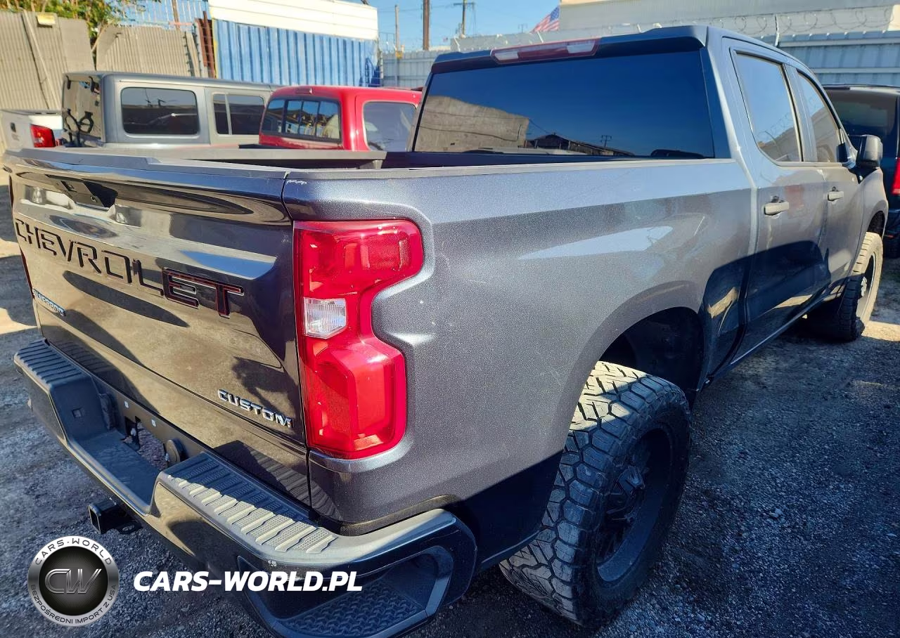 2021 Chevrolet Silverado C1500 Custom VIN:1GCPWBEK1MZ381555 - 3