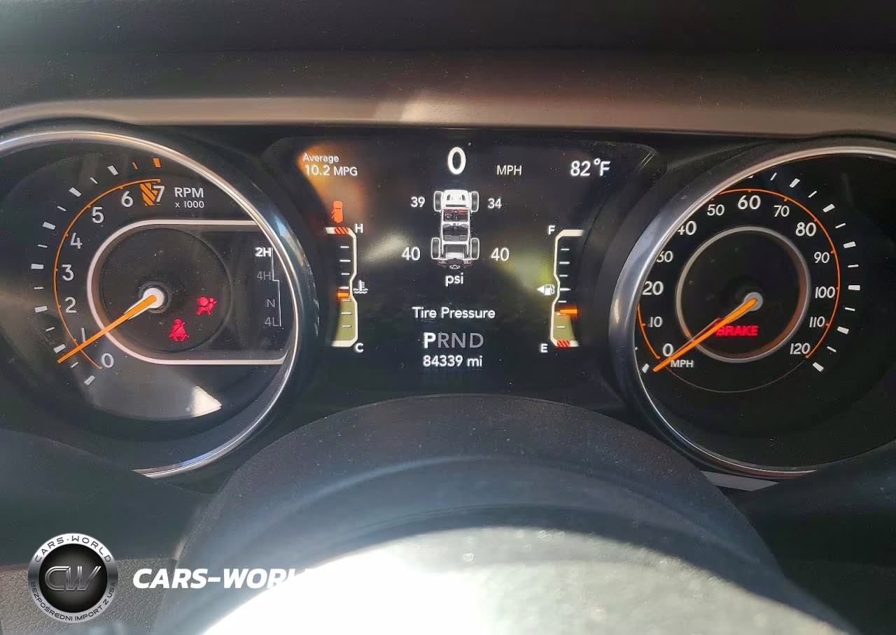 2018 Jeep Wrangler Unlimited Sport VIN:1C4HJXDG2JW294953 - 9