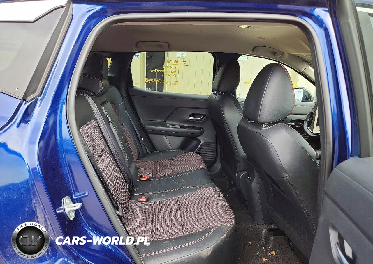 2026 Nissan Kicks Sr VIN:3N8AP6DA9TL362488 - 11