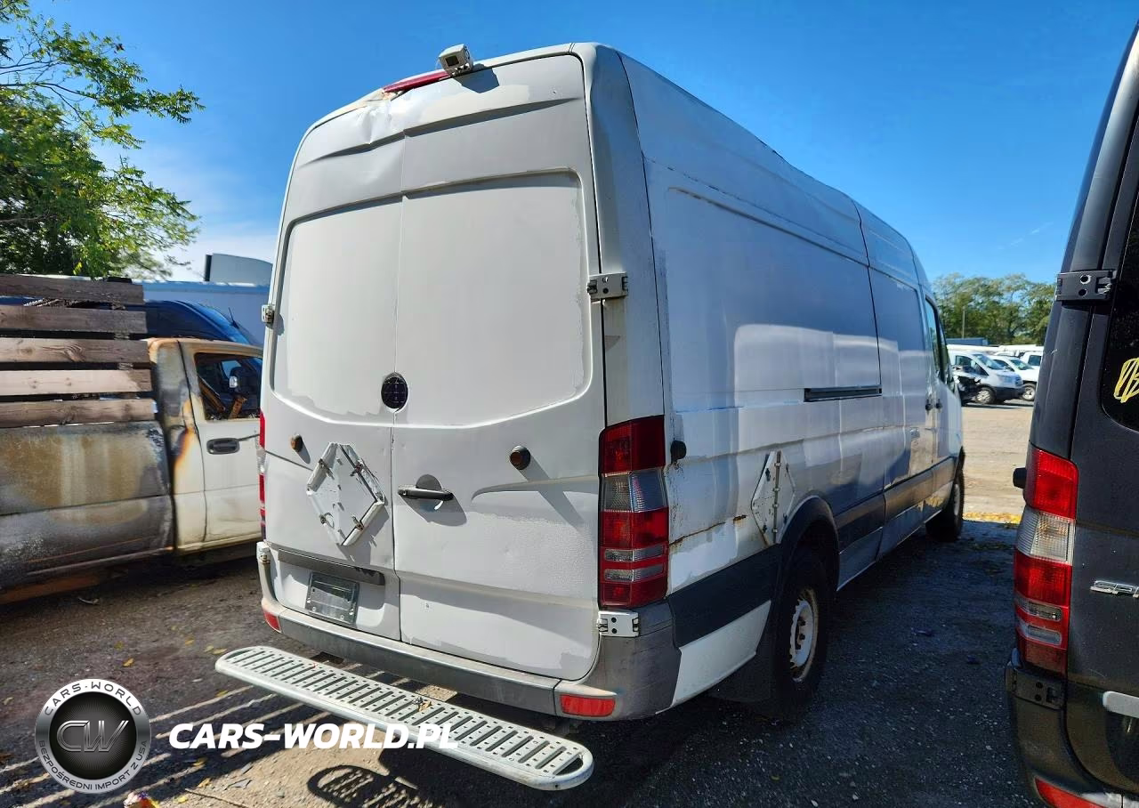 2012 Mercedes-Benz Sprinter 2500 VIN:WD3PE8CB6C5692004 - 3