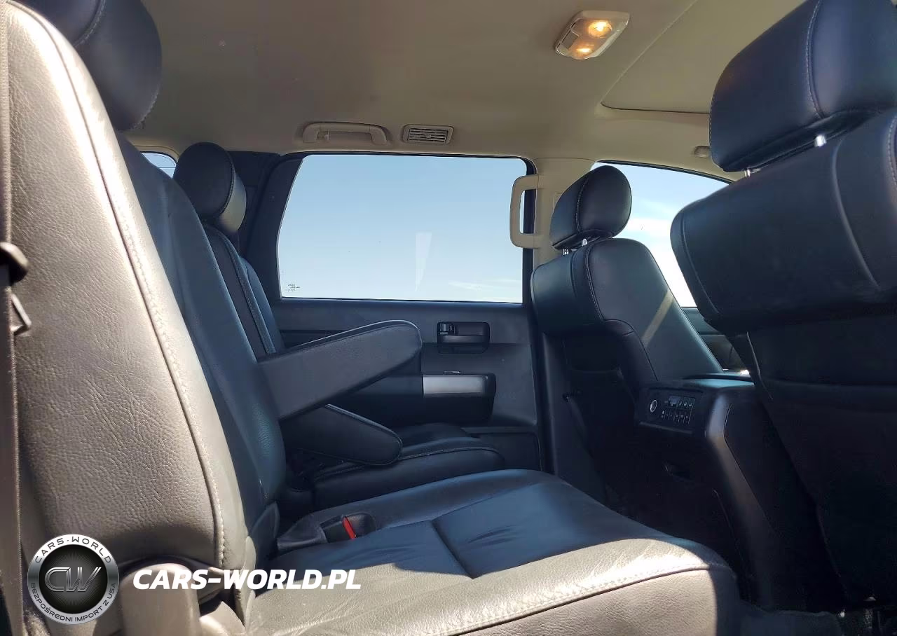 2018 Toyota Sequoia Trd Sport VIN:5TDBY5G18JS158520 - 10
