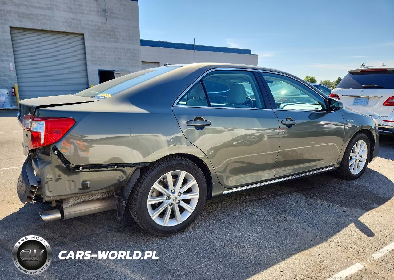 2014 Toyota Camry Hybrid Xle VIN:4T1BD1FK1EU125242 - 3