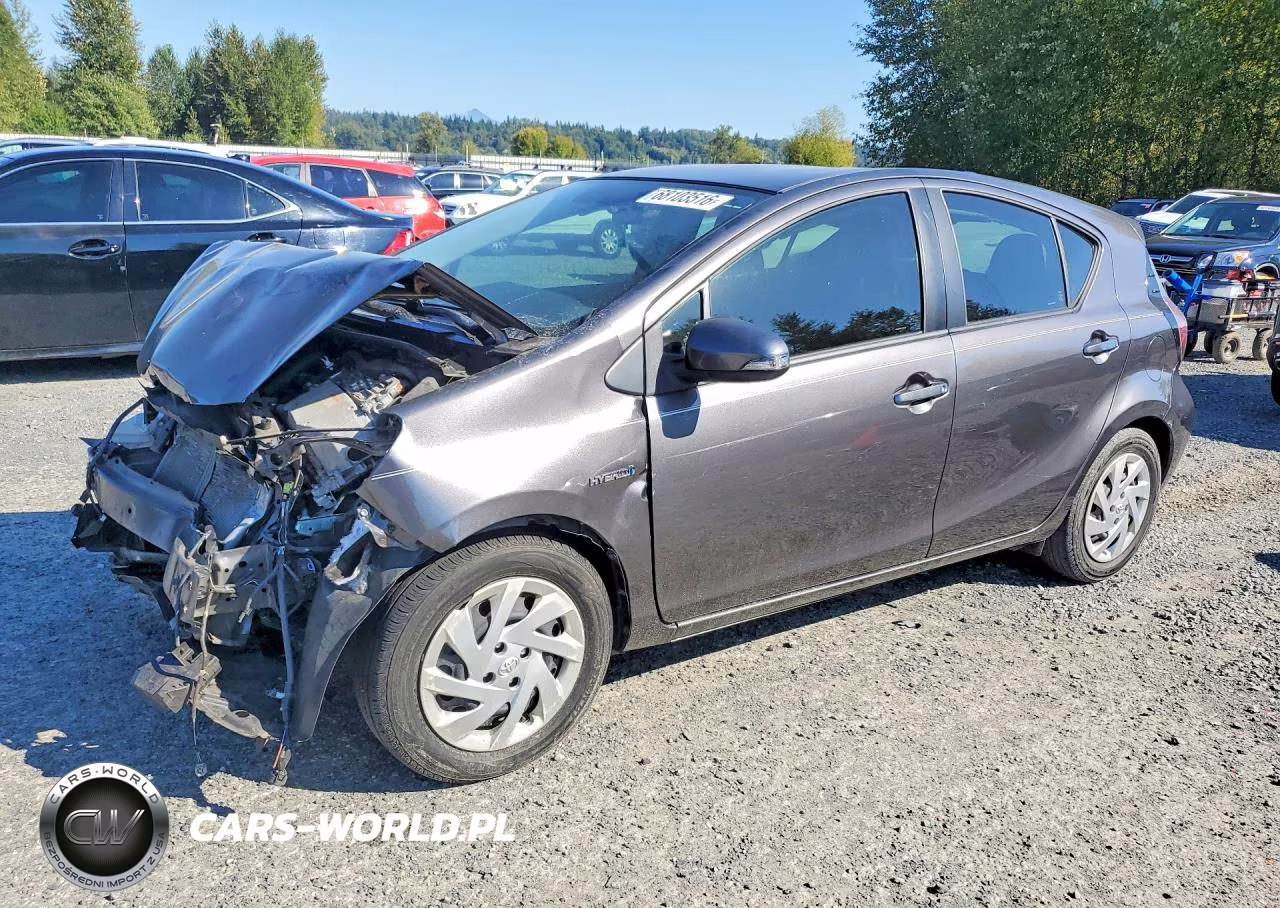 2015 Toyota Prius C Two