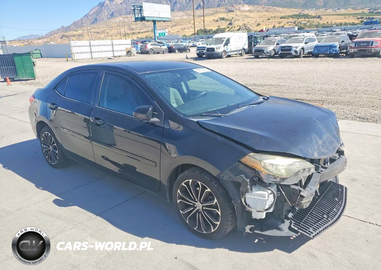 2018 Toyota Corolla Le VIN:2T1BURHE5JC030040 - 4