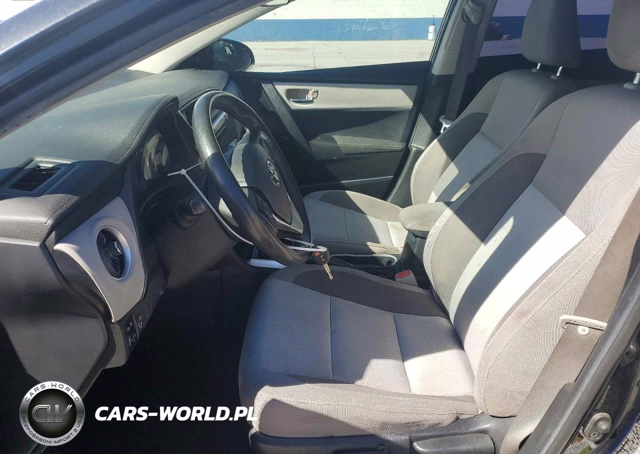 2018 Toyota Corolla Le VIN:2T1BURHE5JC030040 - 7