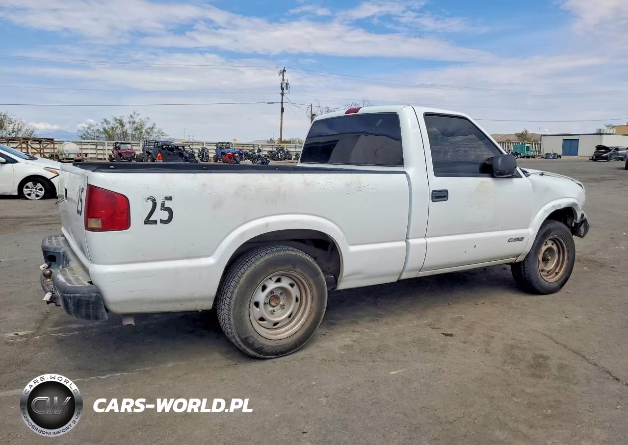 2002 Chevrolet S Truck S10 VIN:1GCCS14W828226092 - 3