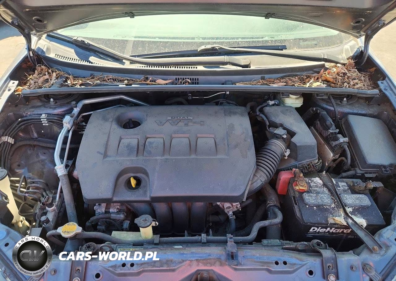 2015 Toyota Corolla Le VIN:5YFBURHE2FP320310 - 11