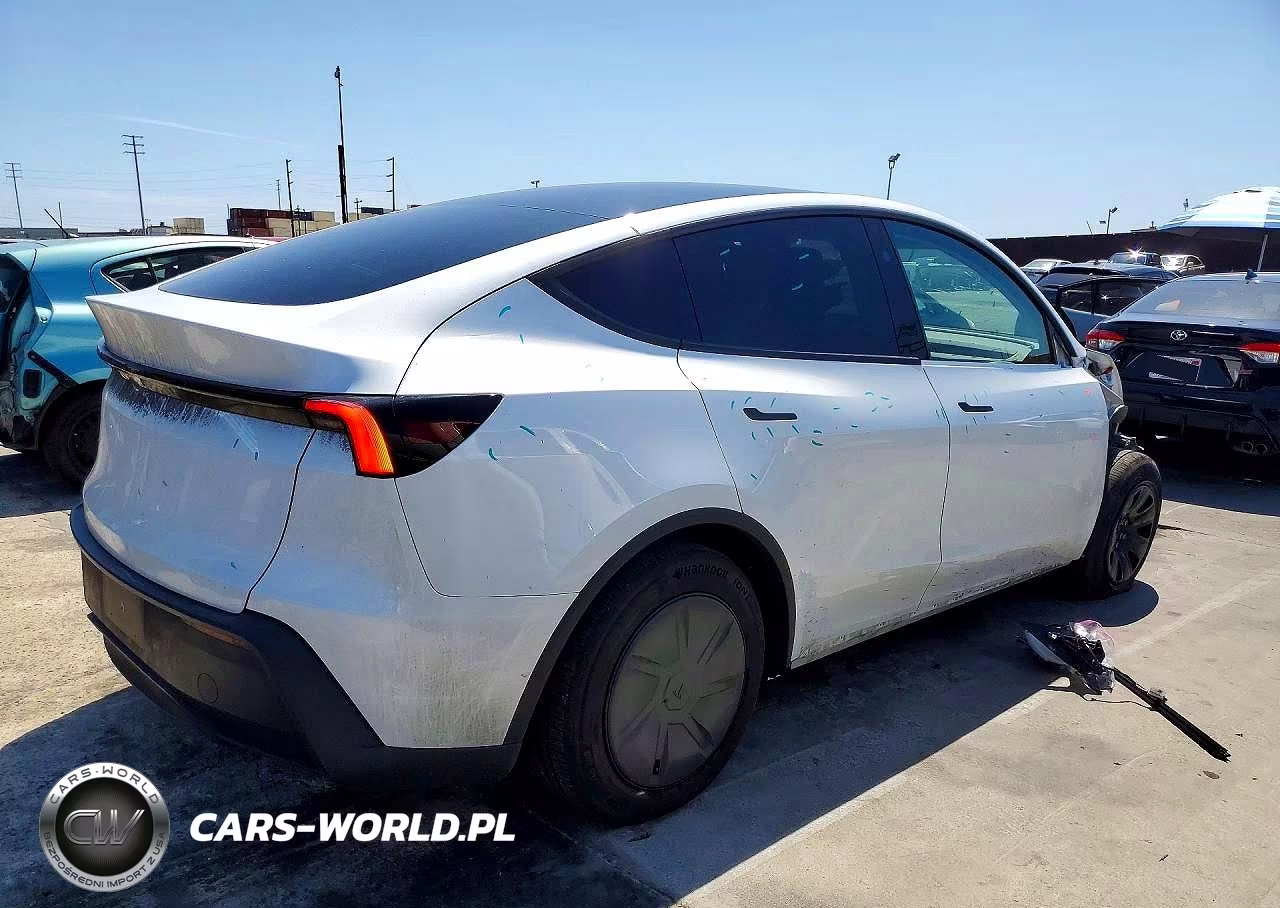 2026 Tesla Model Y VIN:7SAYGDED6TA598375 - 3