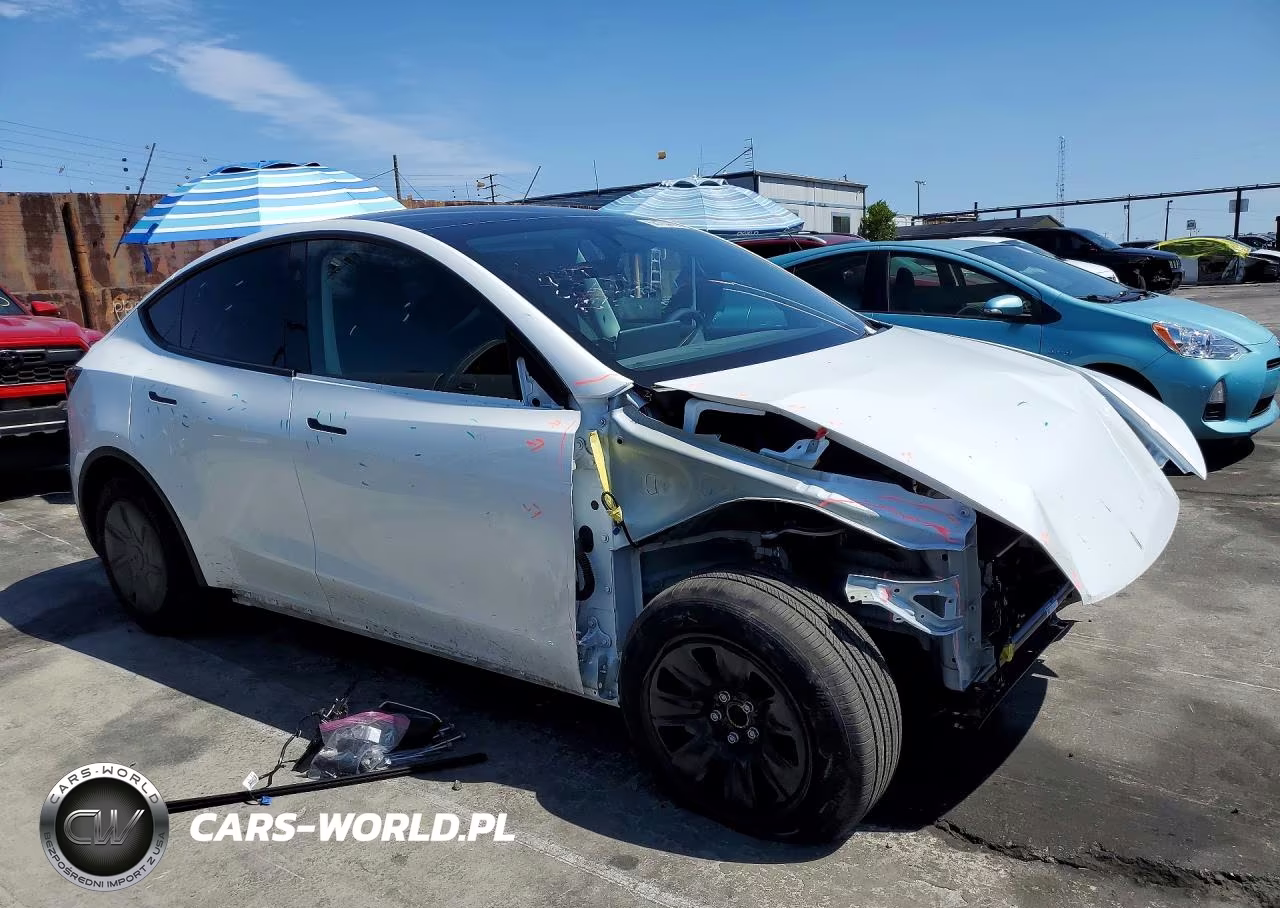 2026 Tesla Model Y VIN:7SAYGDED6TA598375 - 4